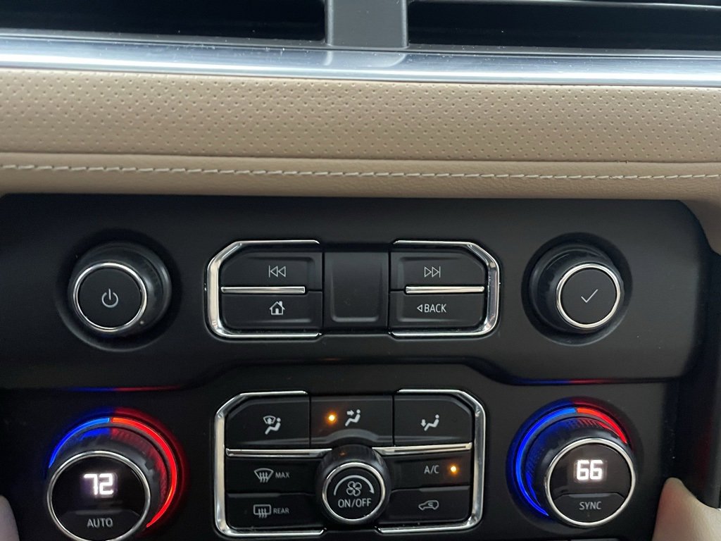 Certified 2021 Chevrolet Suburban Premier w/ Premium Package image 48