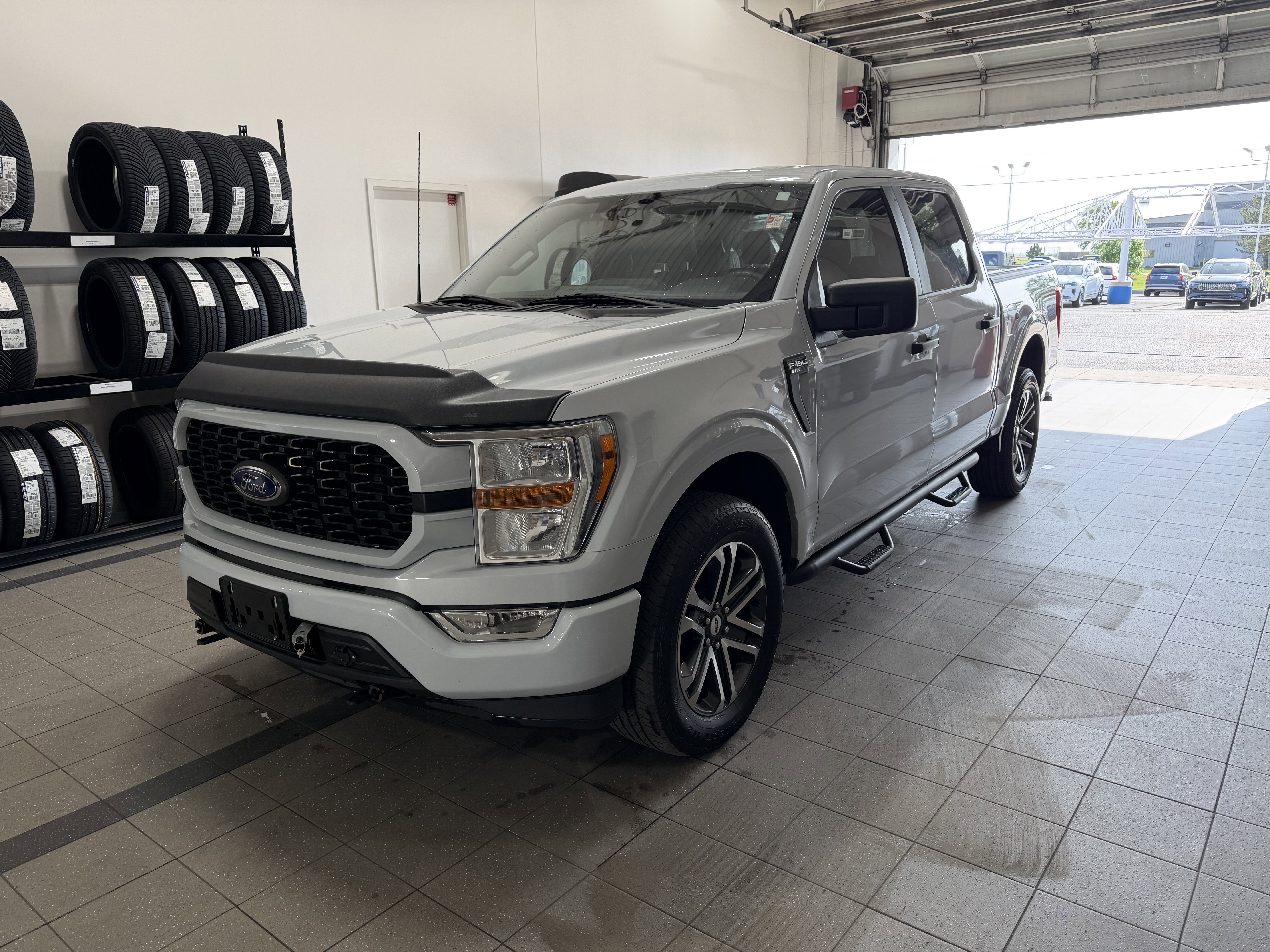 Used 2022 Ford F150 XL w/ STX Appearance Package AWD/4WD image 4