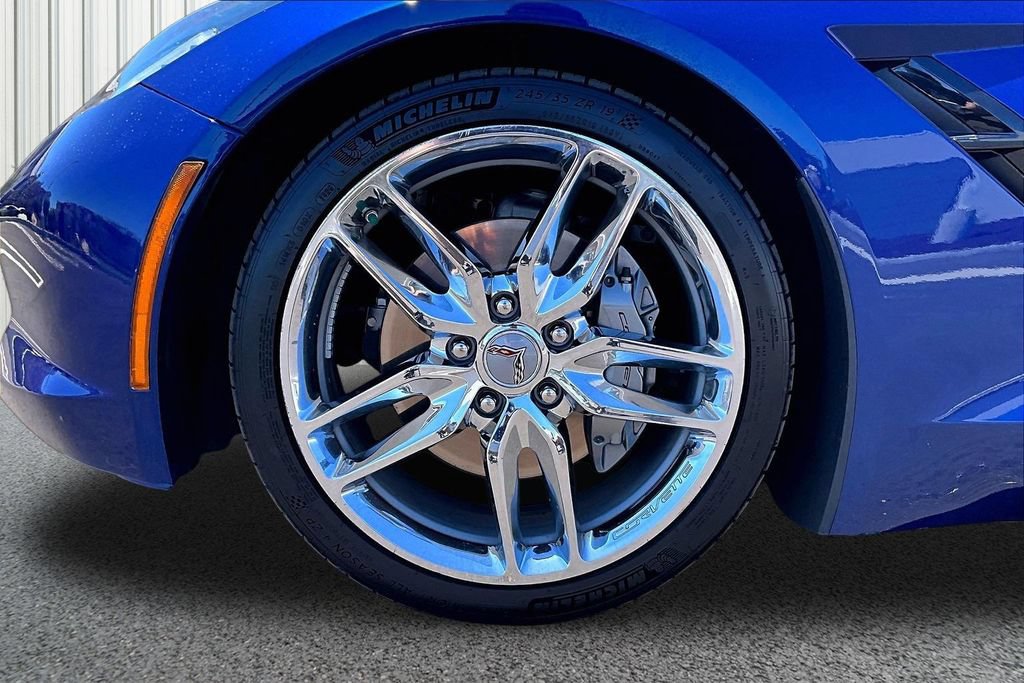 Used 2017 Chevrolet Corvette Stingray Convertible w/ 2LT Preferred Equipment Group RWD image 27