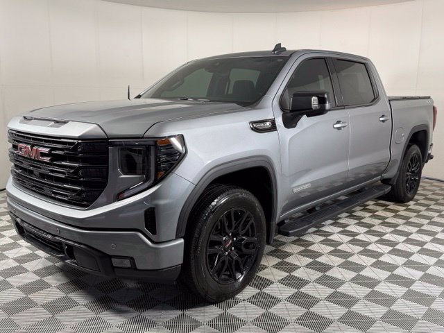 Used 2025 GMC Sierra 1500 Elevation w/ Elevation Premium Package AWD/4WD image 2