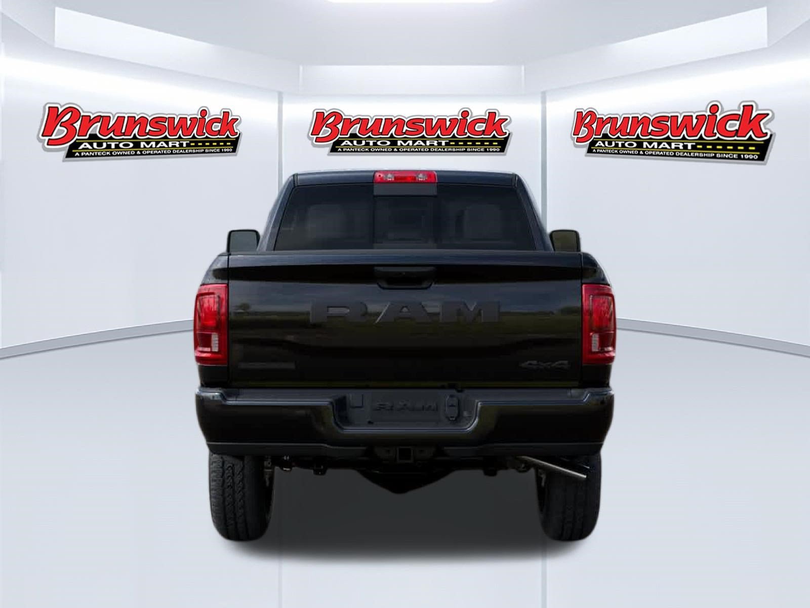 New 2026 RAM 2500 Big Horn AWD/4WD image 7