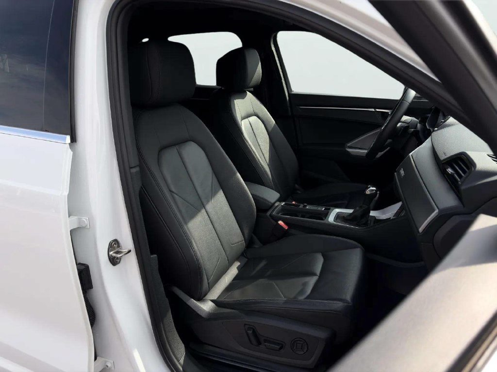 Used 2025 Audi Q3 2.0T Premium AWD/4WD image 26