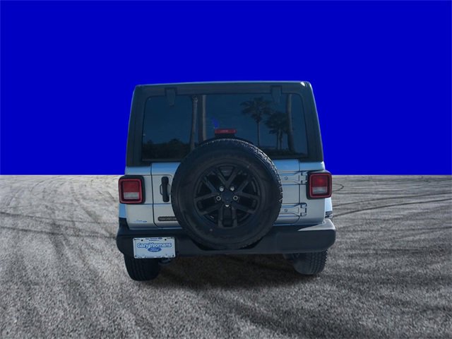 Used 2023 Jeep Wrangler Sport image 5