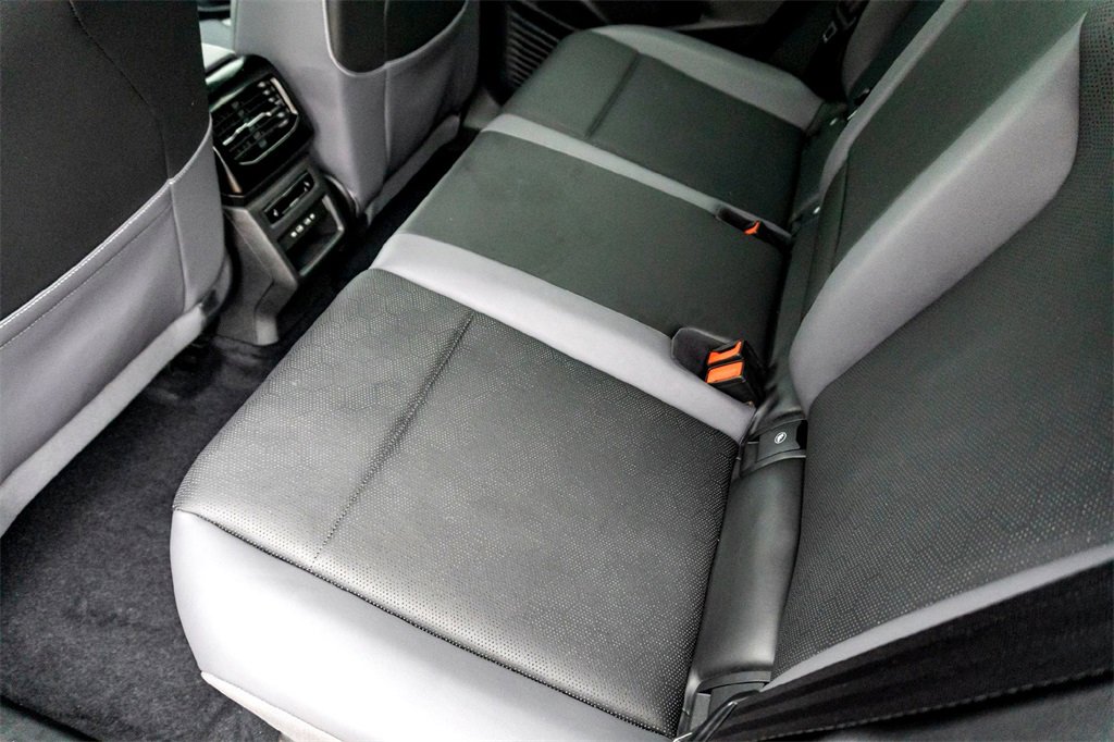 Used 2023 Volkswagen ID.4 Pro S Plus image 28