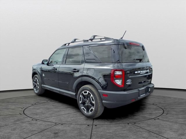 Used 2023 Ford Bronco Sport Outer Banks w/ Tech Package AWD/4WD image 6