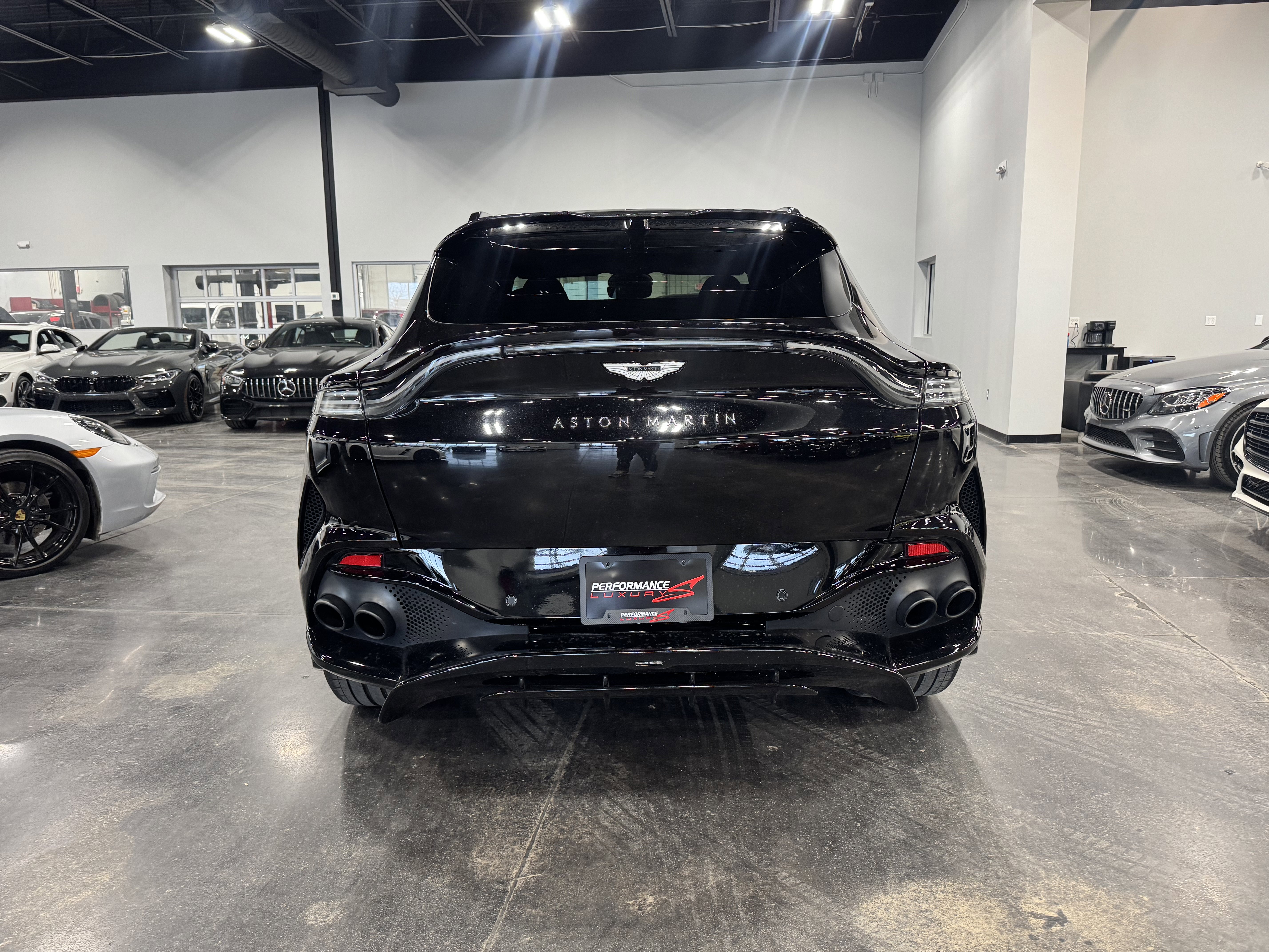 Used 2023 Aston Martin DBX 707 image 22