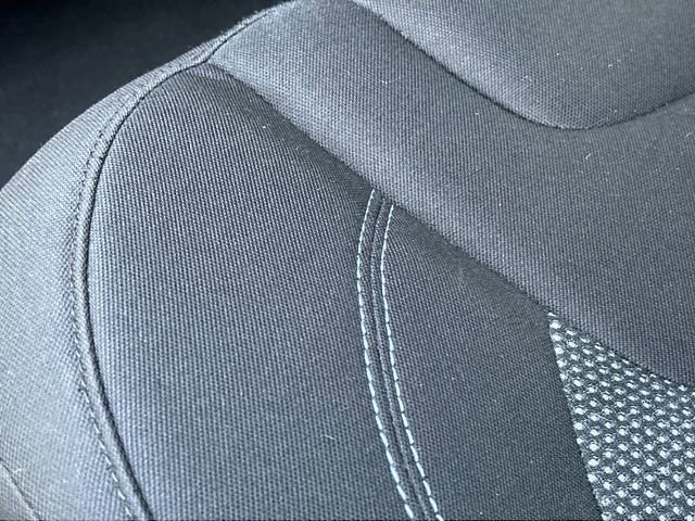 Used 2021 Jeep Cherokee Latitude FWD image 13