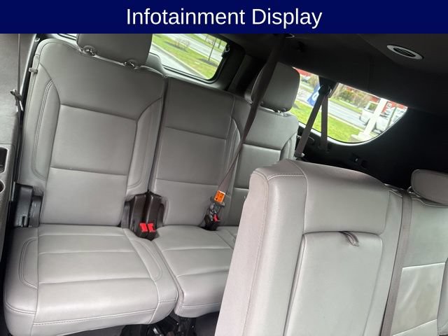 Used 2022 Chevrolet Suburban LT AWD/4WD image 27
