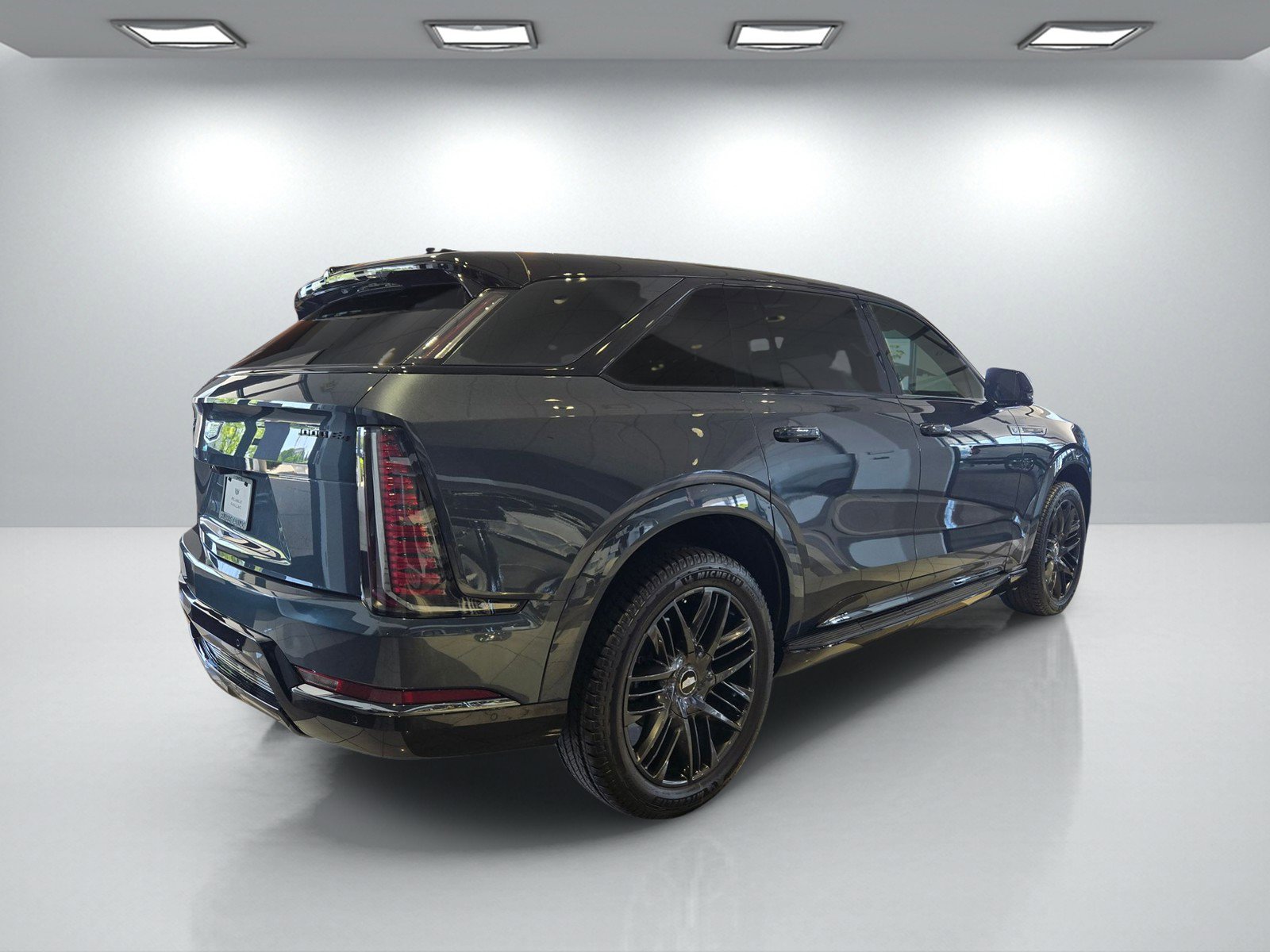 New 2025 Cadillac Escalade IQ Sport 2 w/ LPO, ONYX Package image 4