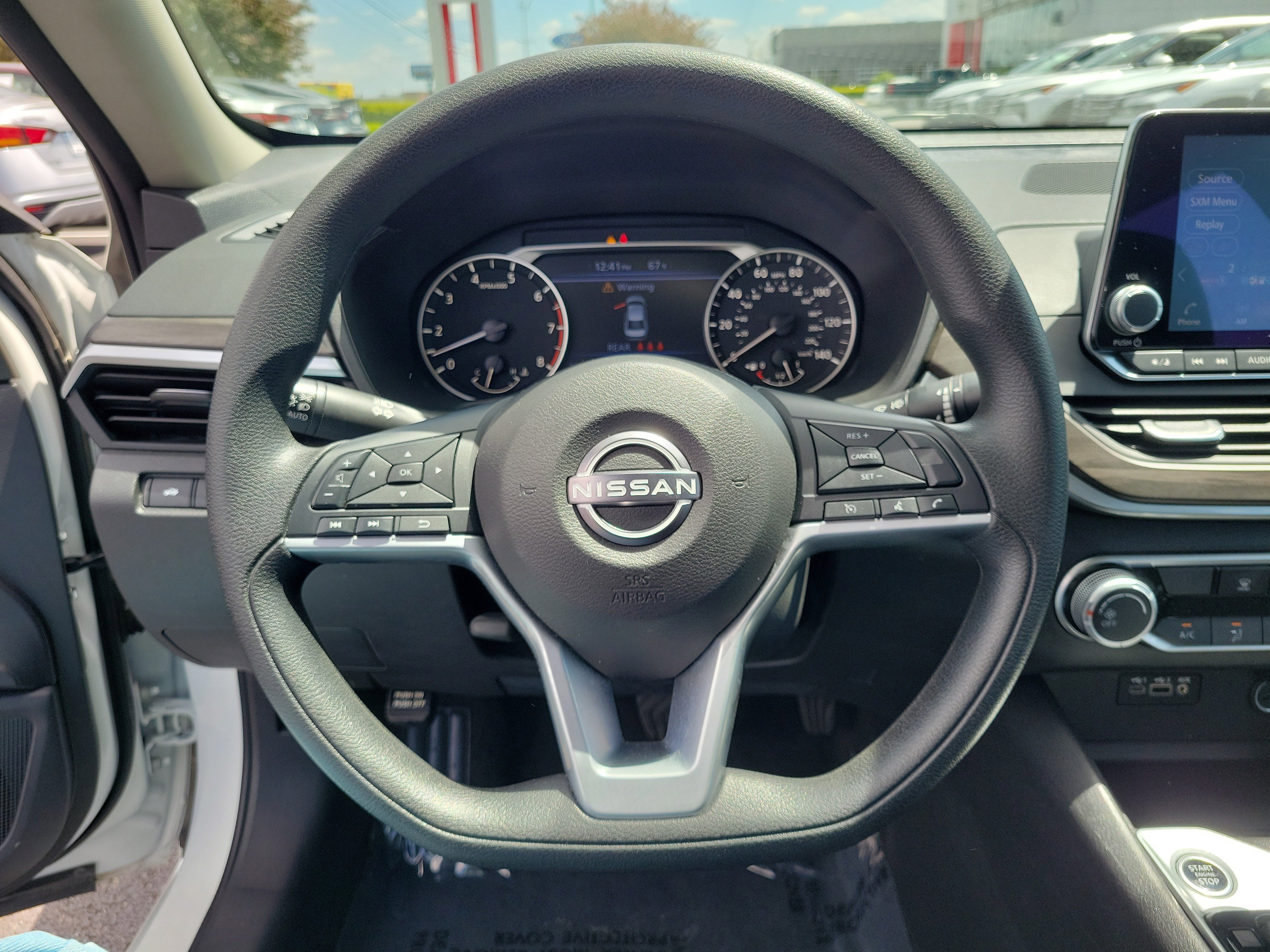 Used 2025 Nissan Altima 2.5 SV FWD image 21