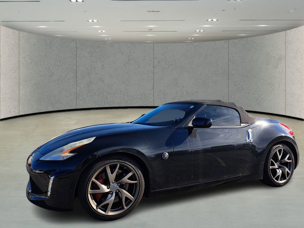 Used 2014 Nissan 370Z Touring w/ Sport Package image 9