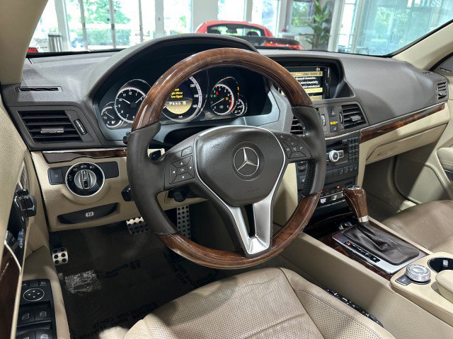 Used 2012 Mercedes-Benz E 550 Cabriolet image 3