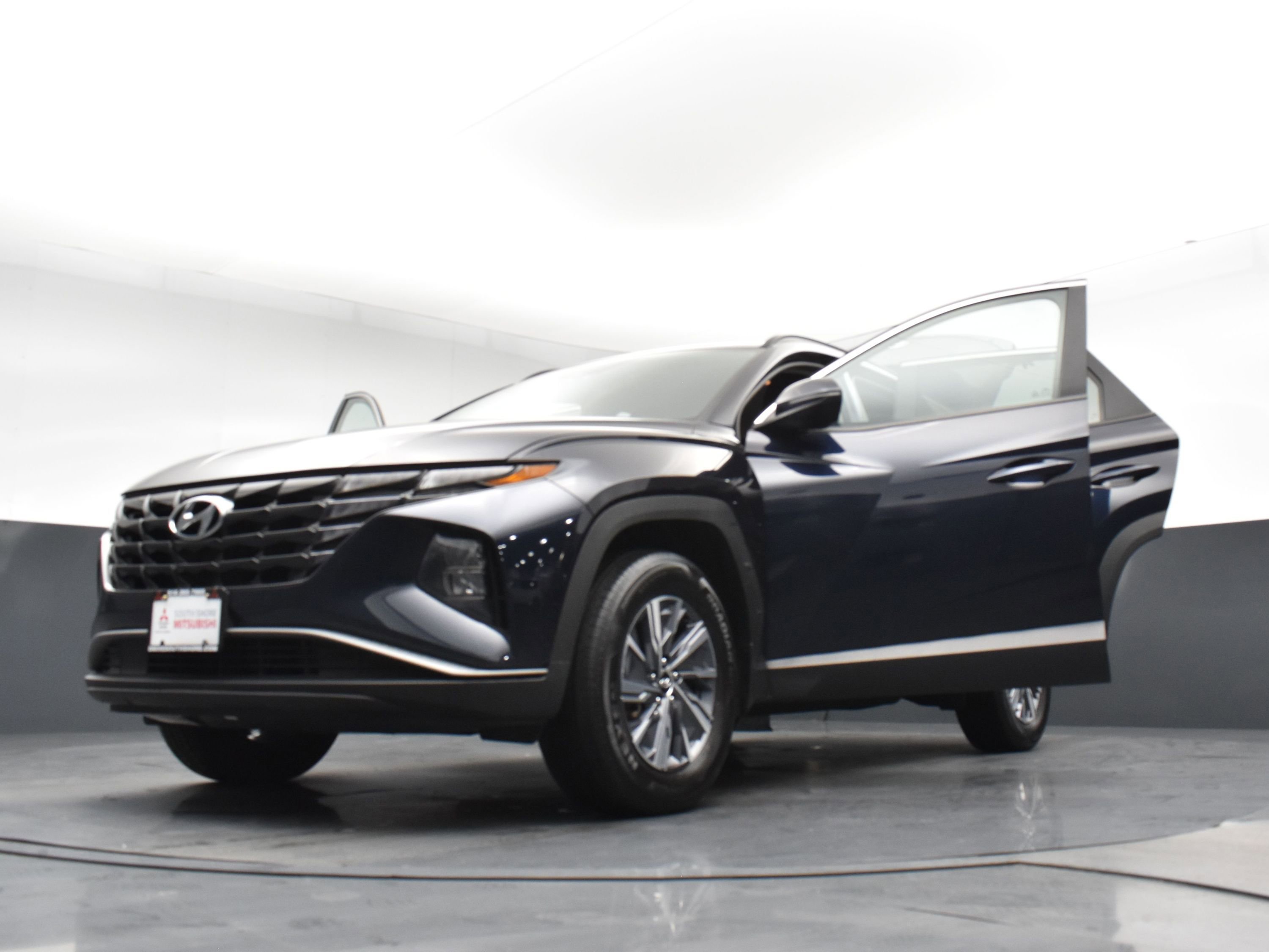 Used 2023 Hyundai Tucson Blue AWD/4WD image 29