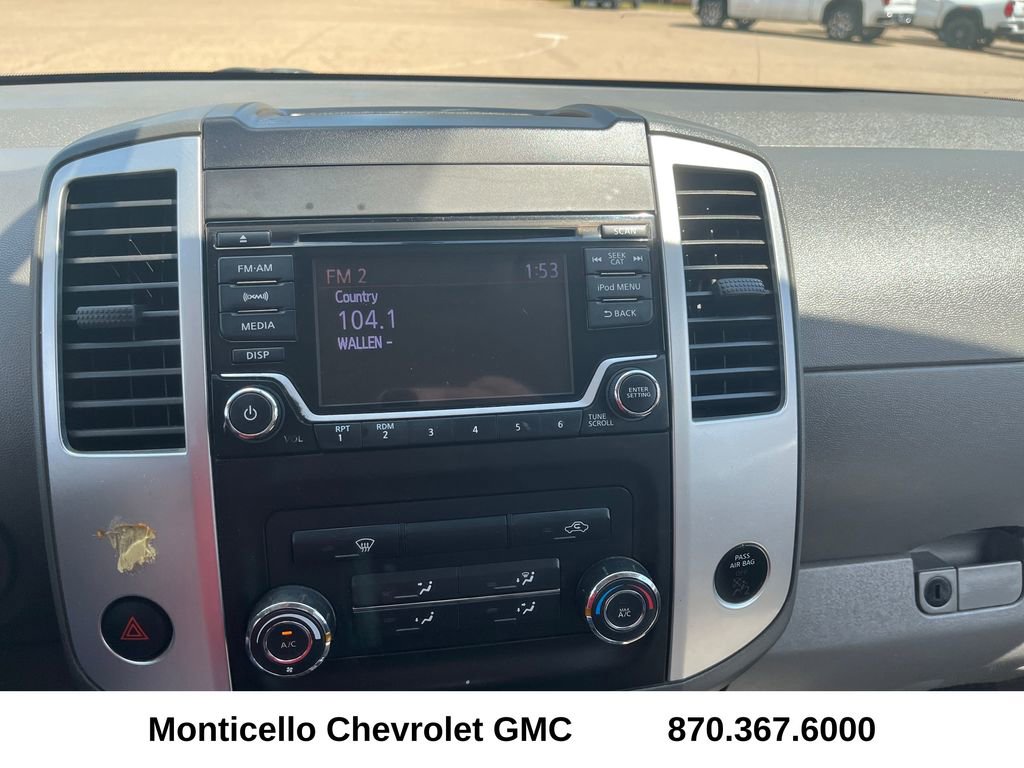 Used 2018 Nissan Frontier SV image 16