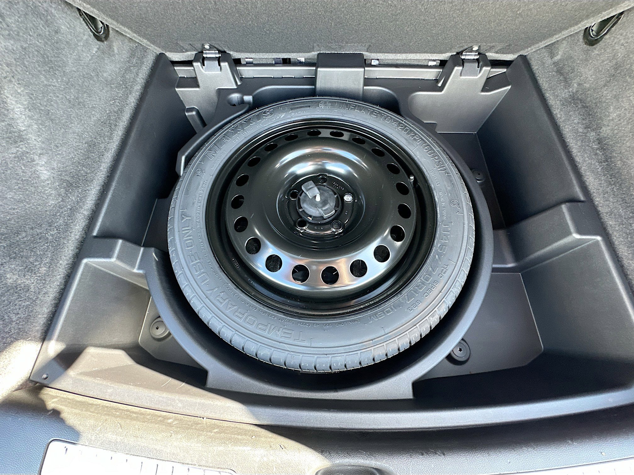 Used 2019 Cadillac XT4 Premium Luxury image 33