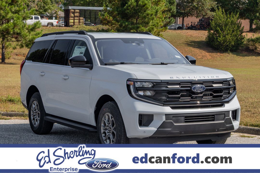New 2025 Ford Expedition Active image 1