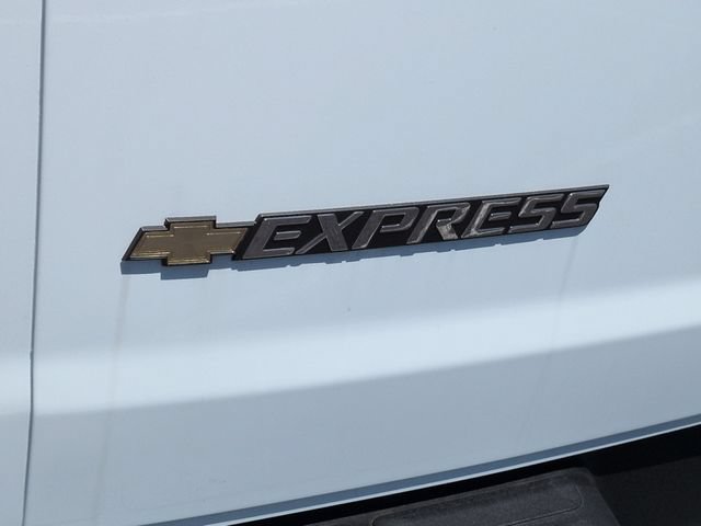 New 2025 Chevrolet Express 2500 RWD image 30