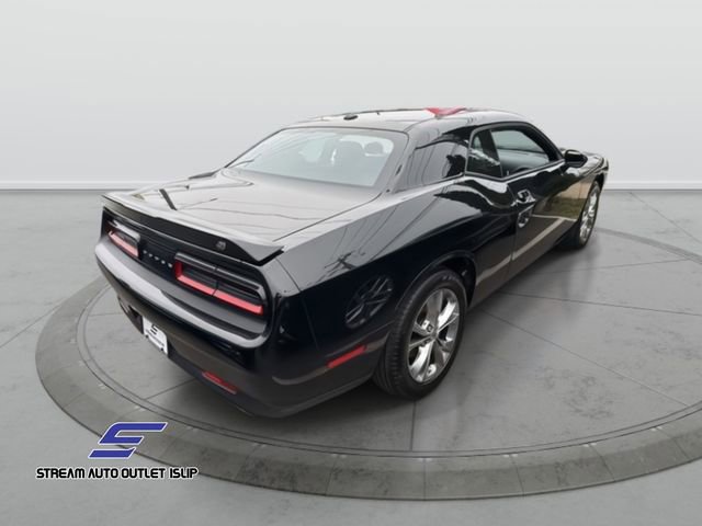 Used 2023 Dodge Challenger SXT w/ Cold Weather Group image 5