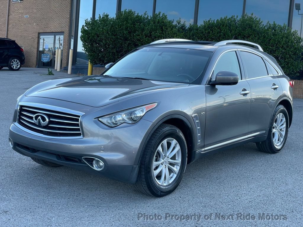Used 2015 INFINITI QX70 AWD w/ Premium Package image 3