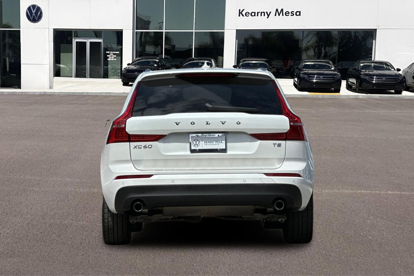 Used 2020 Volvo XC60 T5 Momentum w/ Protection Package Premier FWD image 5