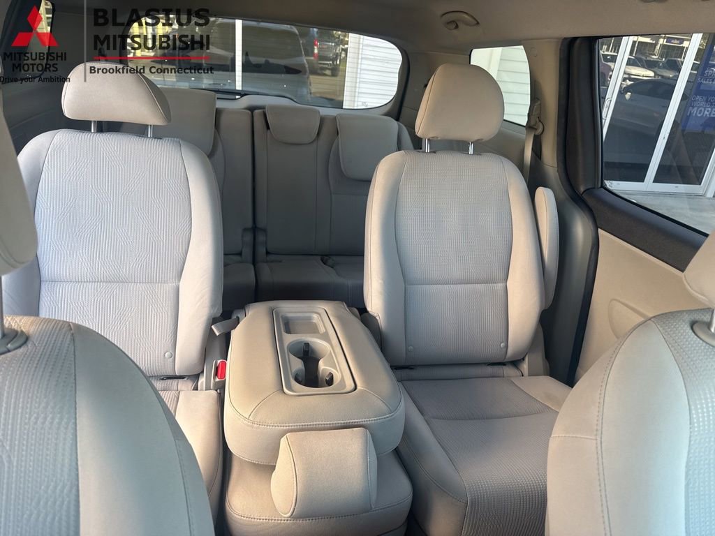 Used 2021 Kia Sedona LX FWD image 36