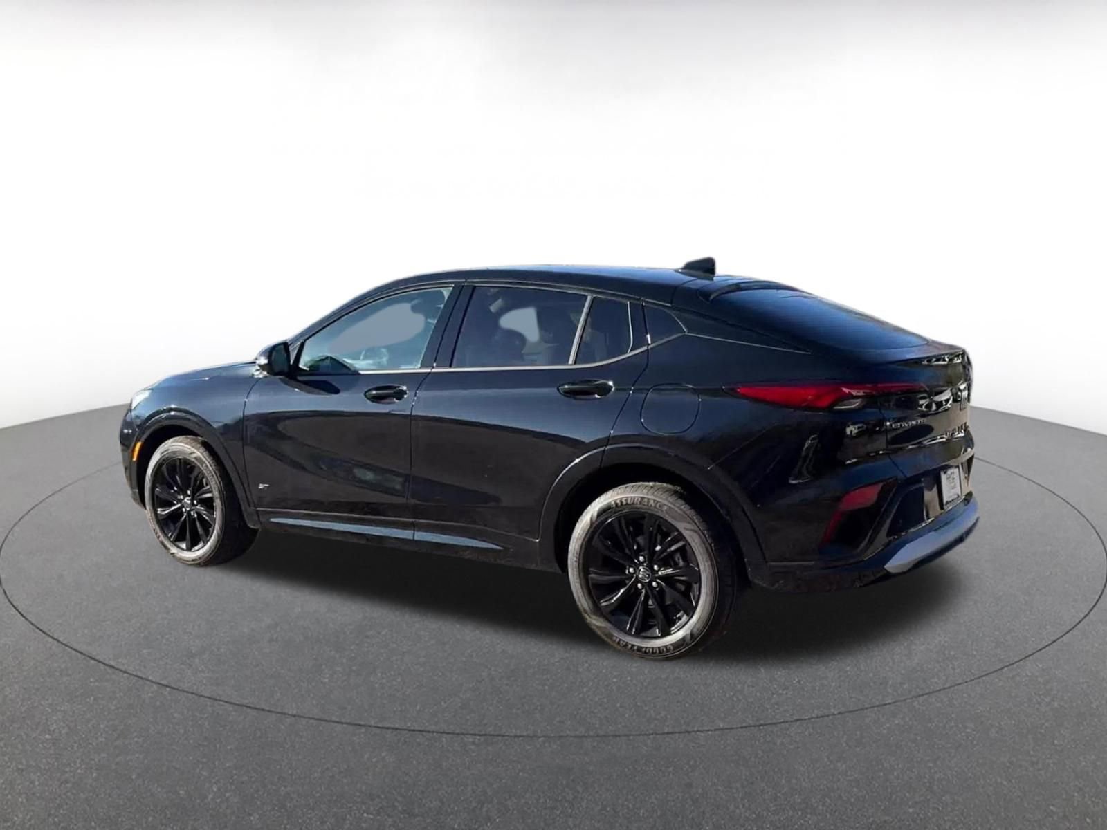 Used 2025 Buick Envista Sport Touring image 10