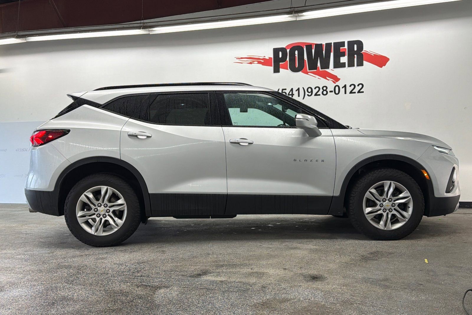 Used 2021 Chevrolet Blazer LT AWD/4WD image 2