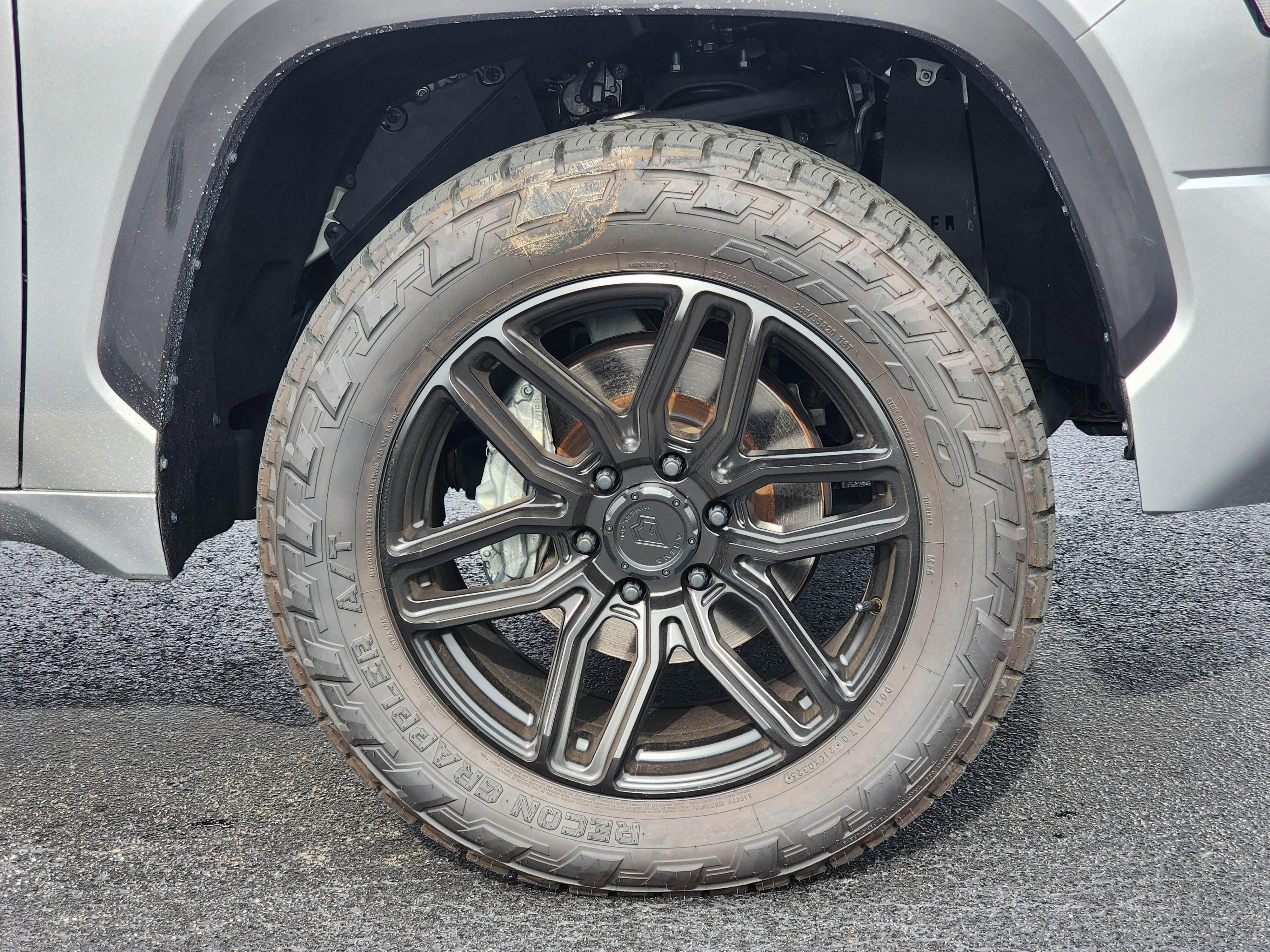 Used 2023 Toyota Tundra SR5 w/ SR5 Convenience Package RWD image 6