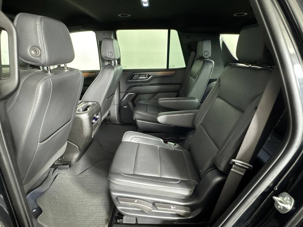 Certified 2025 GMC Yukon Denali AWD/4WD image 28