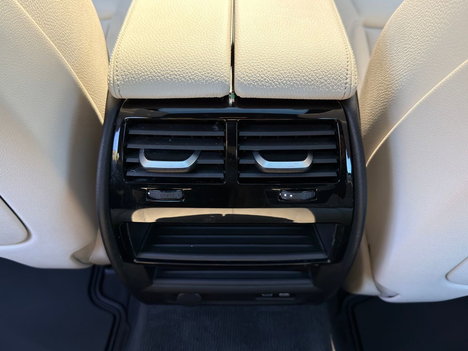 Certified 2023 BMW 540i xDrive w/ Executive Package image 16