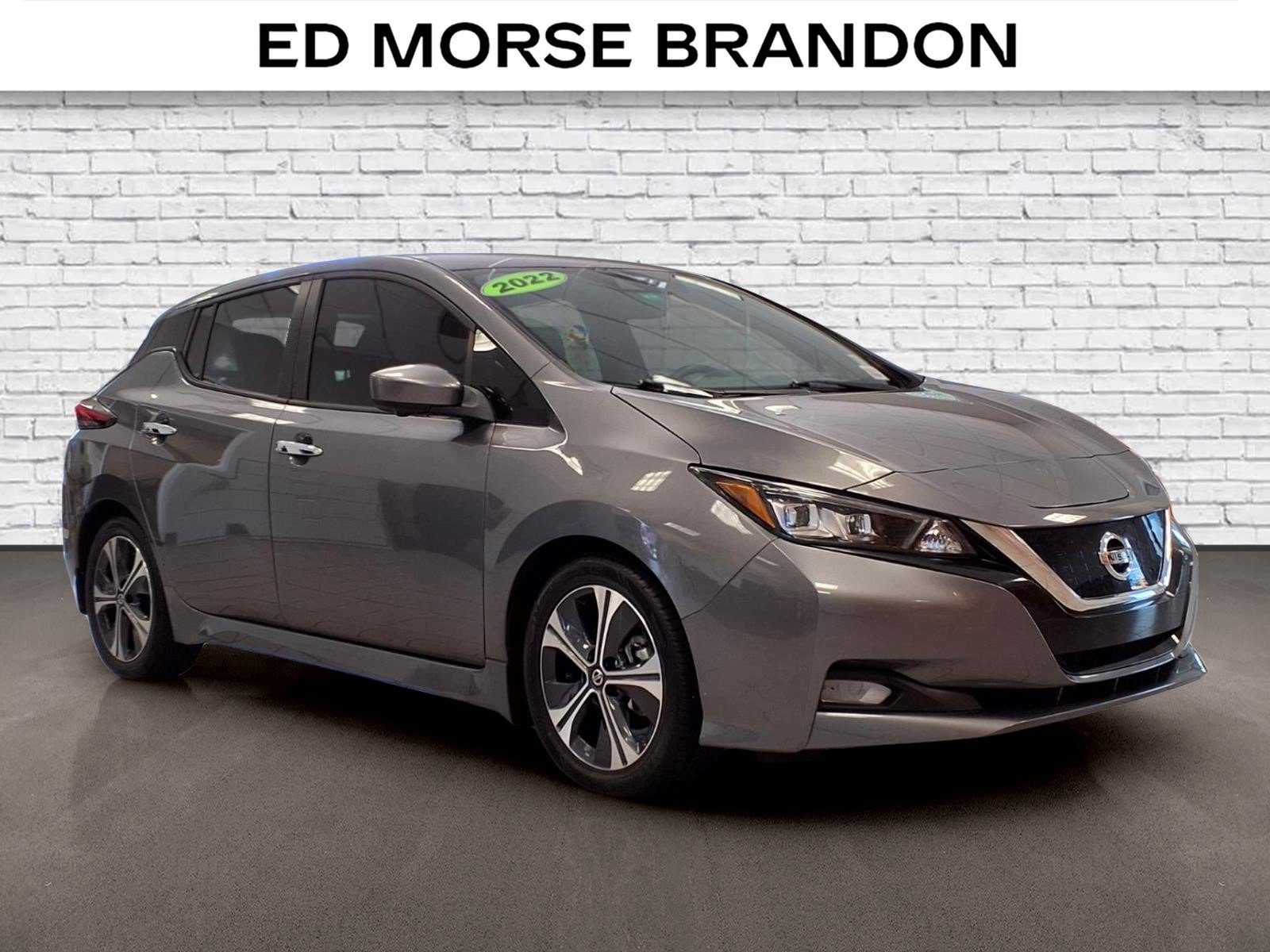 Used 2022 Nissan Leaf SV w/ SV Technology Package FWD image 6
