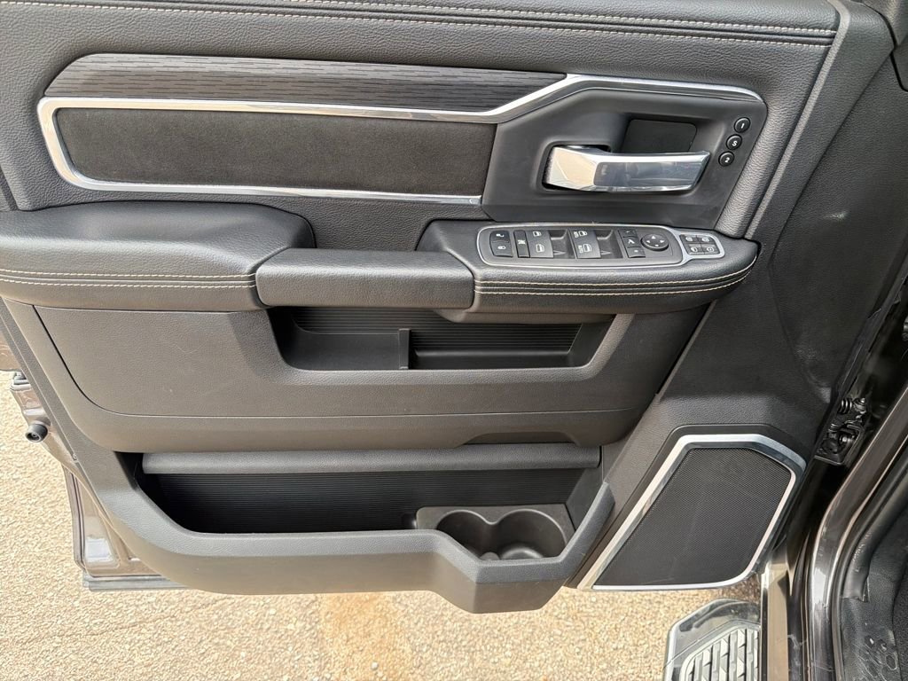 Used 2024 RAM 2500 Laramie w/ Night Edition image 12