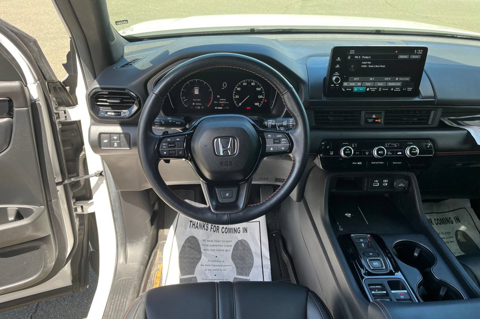 Used 2025 Honda Pilot TrailSport image 21