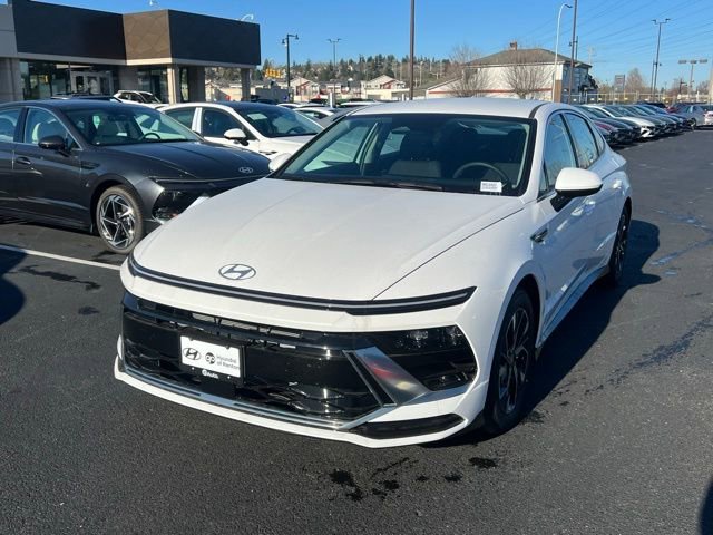 New 2025 Hyundai Sonata SEL image 3