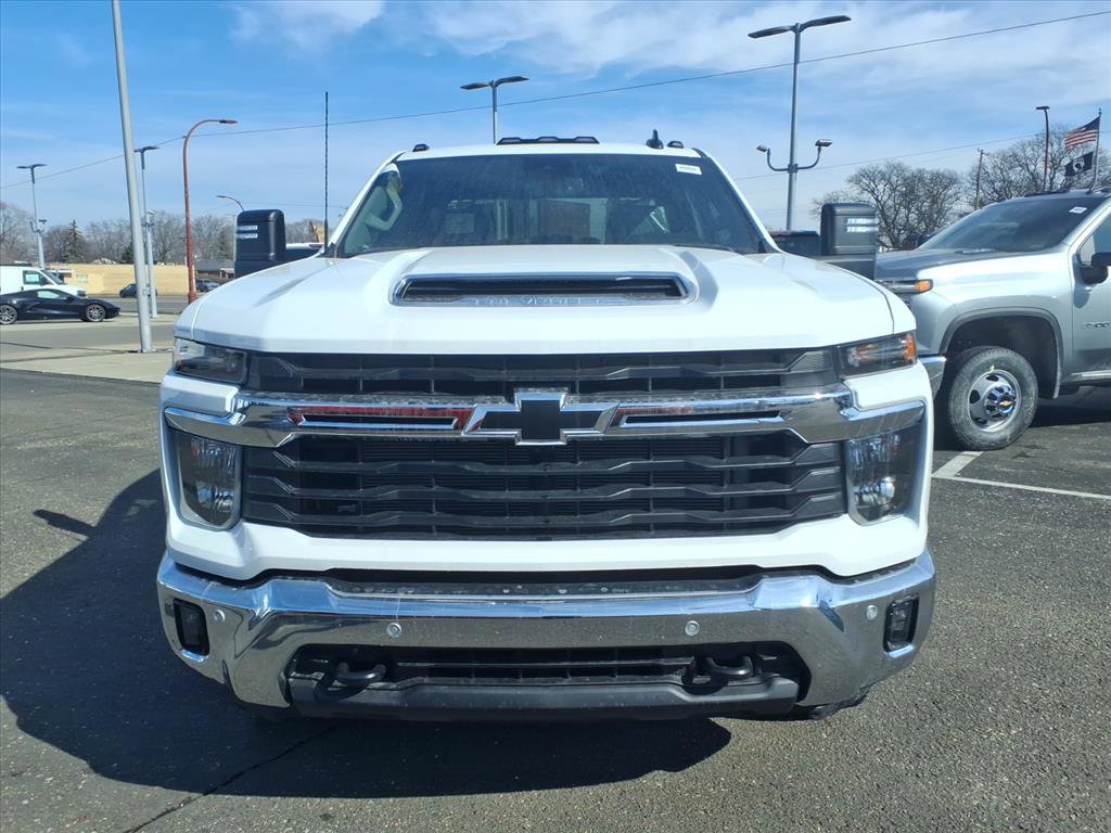 New 2026 Chevrolet Silverado 3500 LT w/ All Star Edition image 2