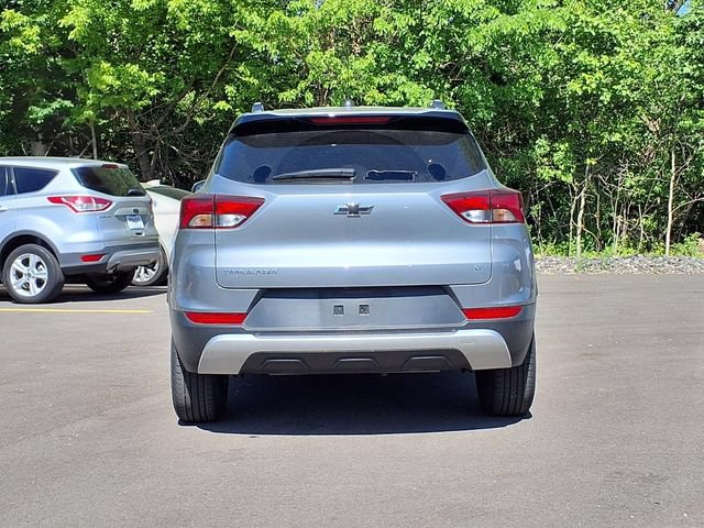 Used 2023 Chevrolet TrailBlazer LT w/ Convenience Package FWD image 3
