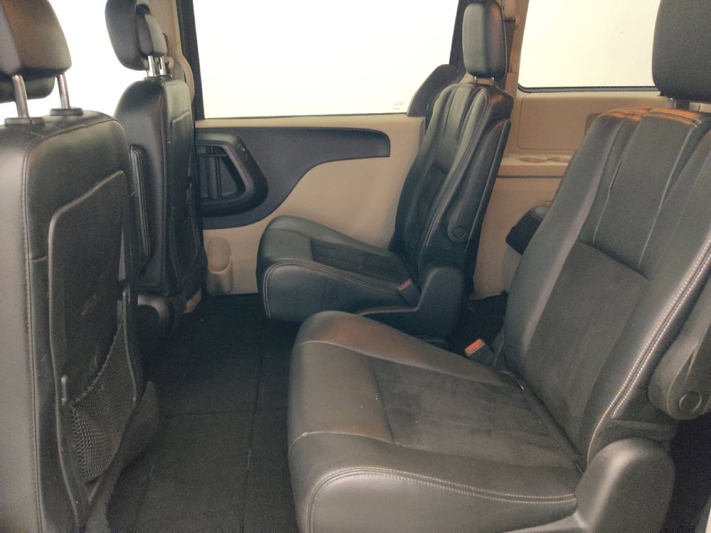 Used 2019 Dodge Grand Caravan SXT FWD image 18