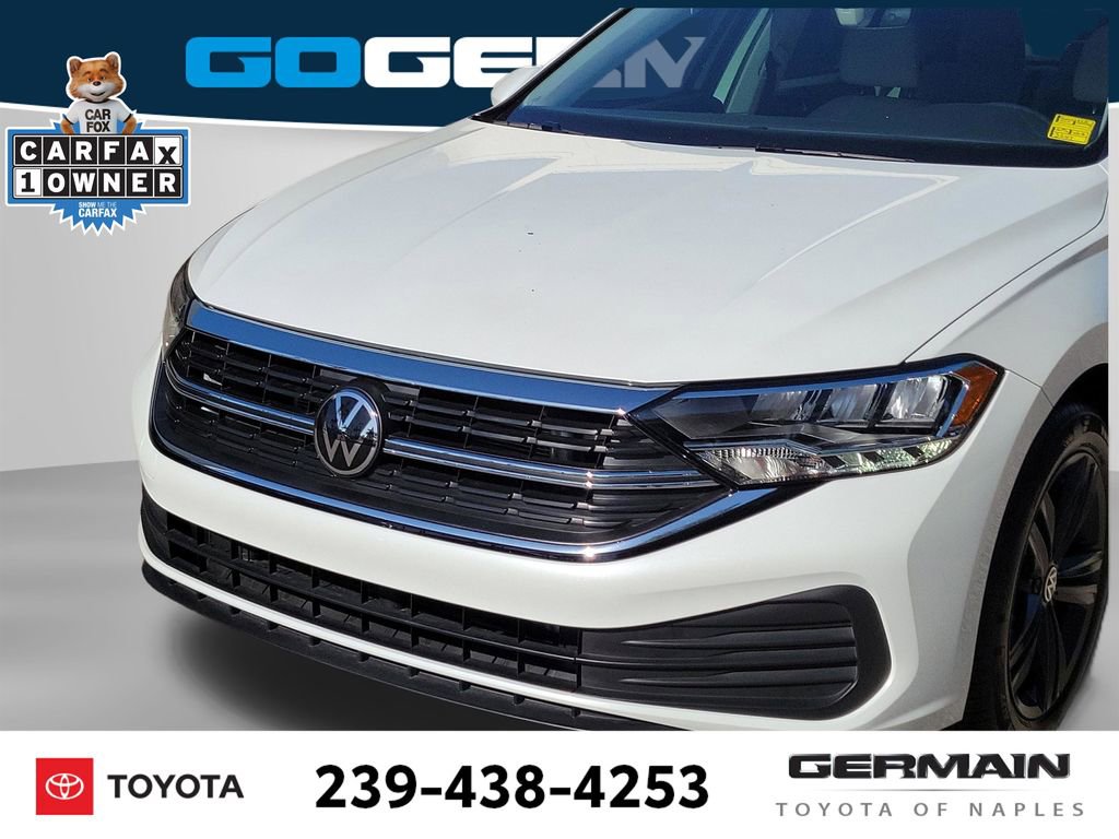 Used 2024 Volkswagen Jetta SE FWD image 13