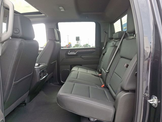 New 2025 GMC Sierra 3500 SLT w/ SLT Premium Package image 7