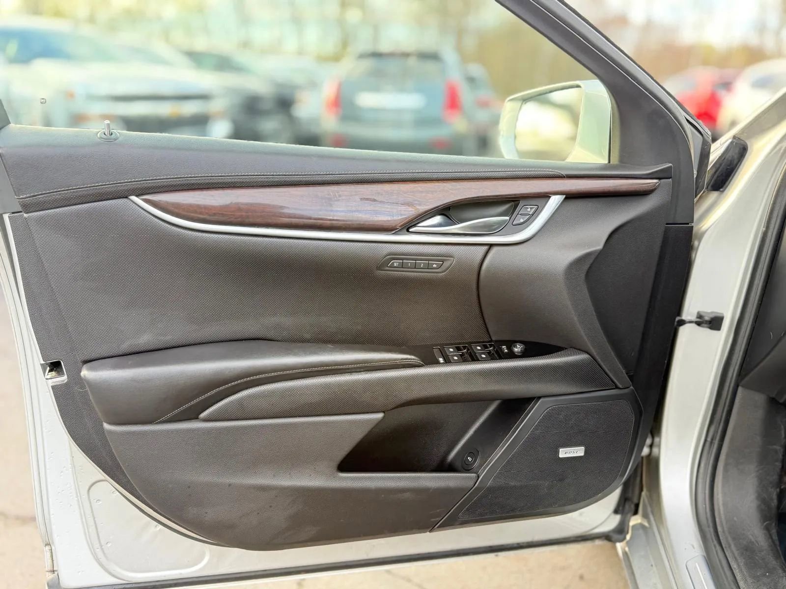 Used 2016 Cadillac XTS Luxury image 27