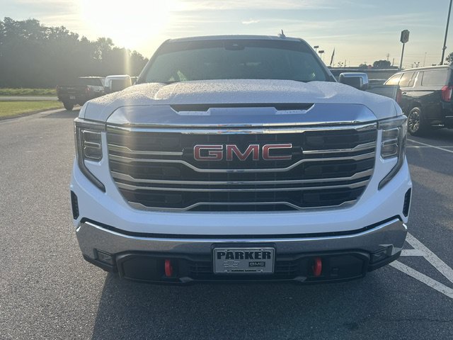 Used 2023 GMC Sierra 1500 SLT w/ SLT Premium Package AWD/4WD image 7