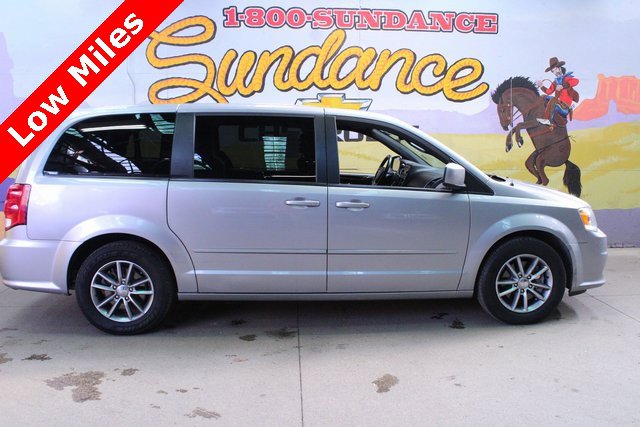 Used 2016 Dodge Grand Caravan SE
