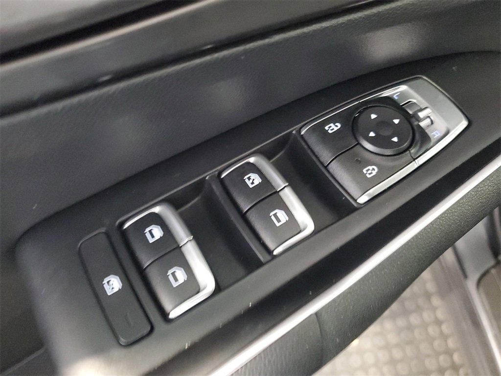 Used 2022 Kia Sorento LX image 17