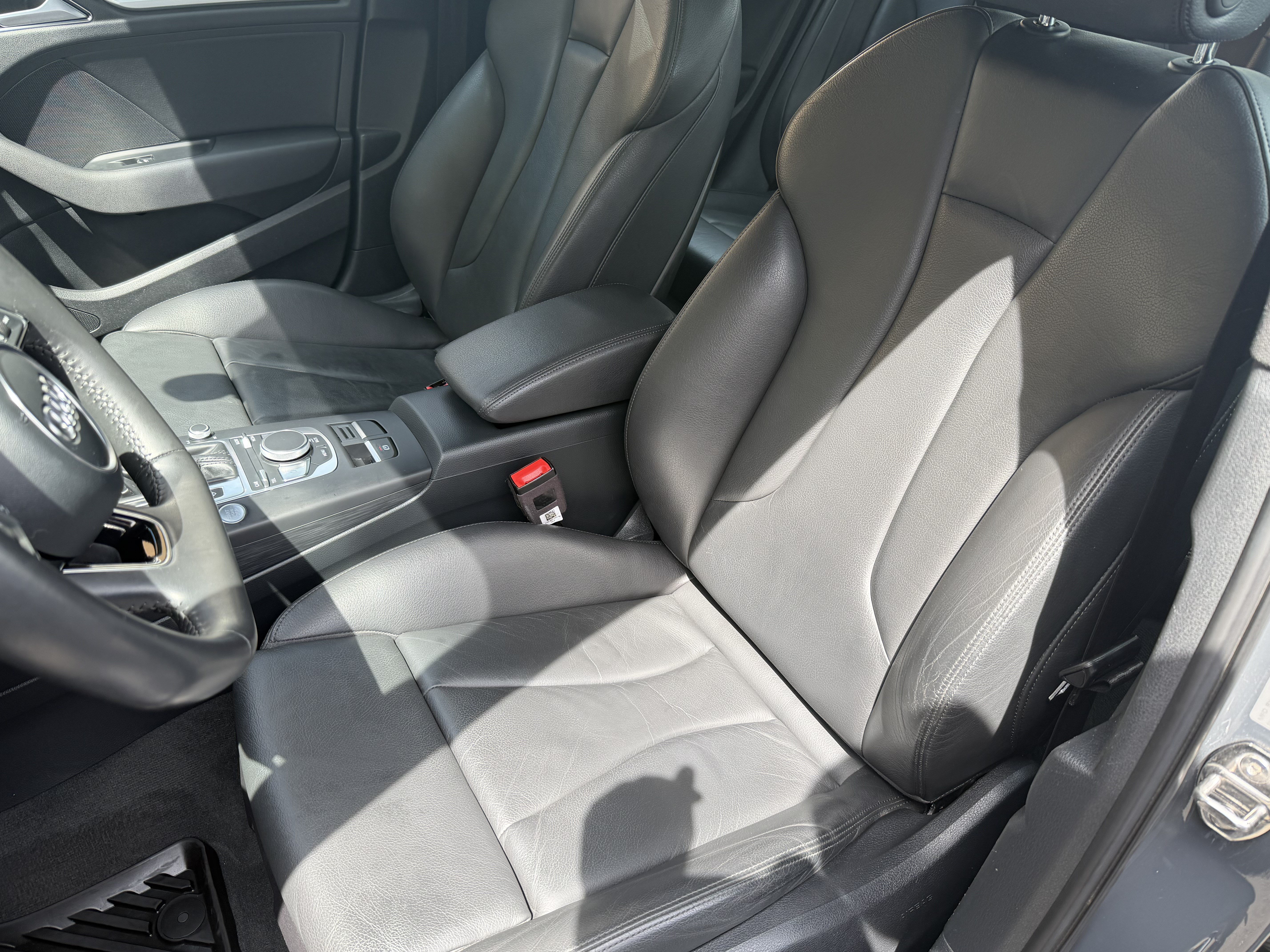 Used 2018 Audi A3 e-tron Premium w/ Sport Package FWD image 31