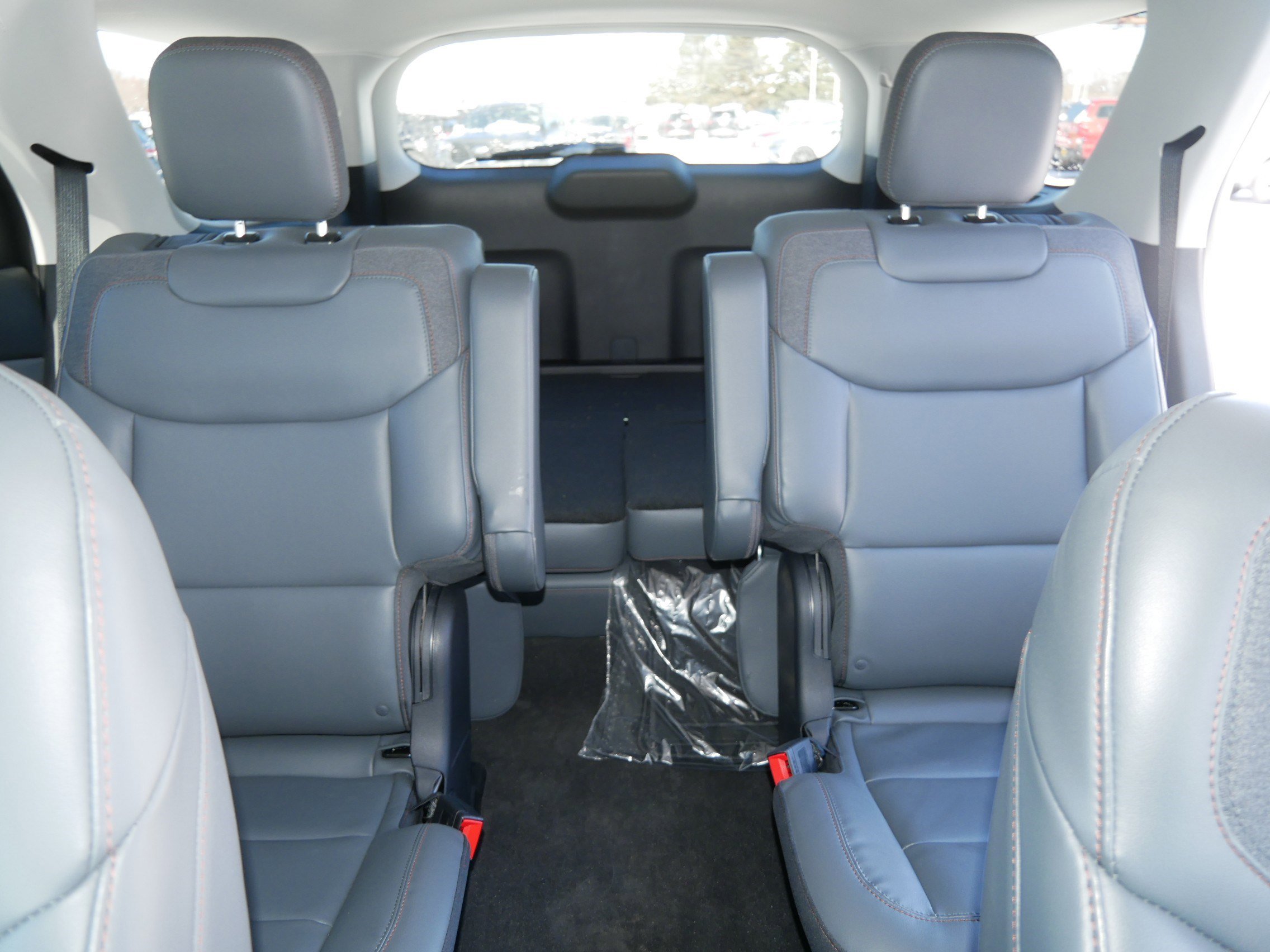 Used 2026 Ford Explorer Active w/ Active Comfort Package image 13