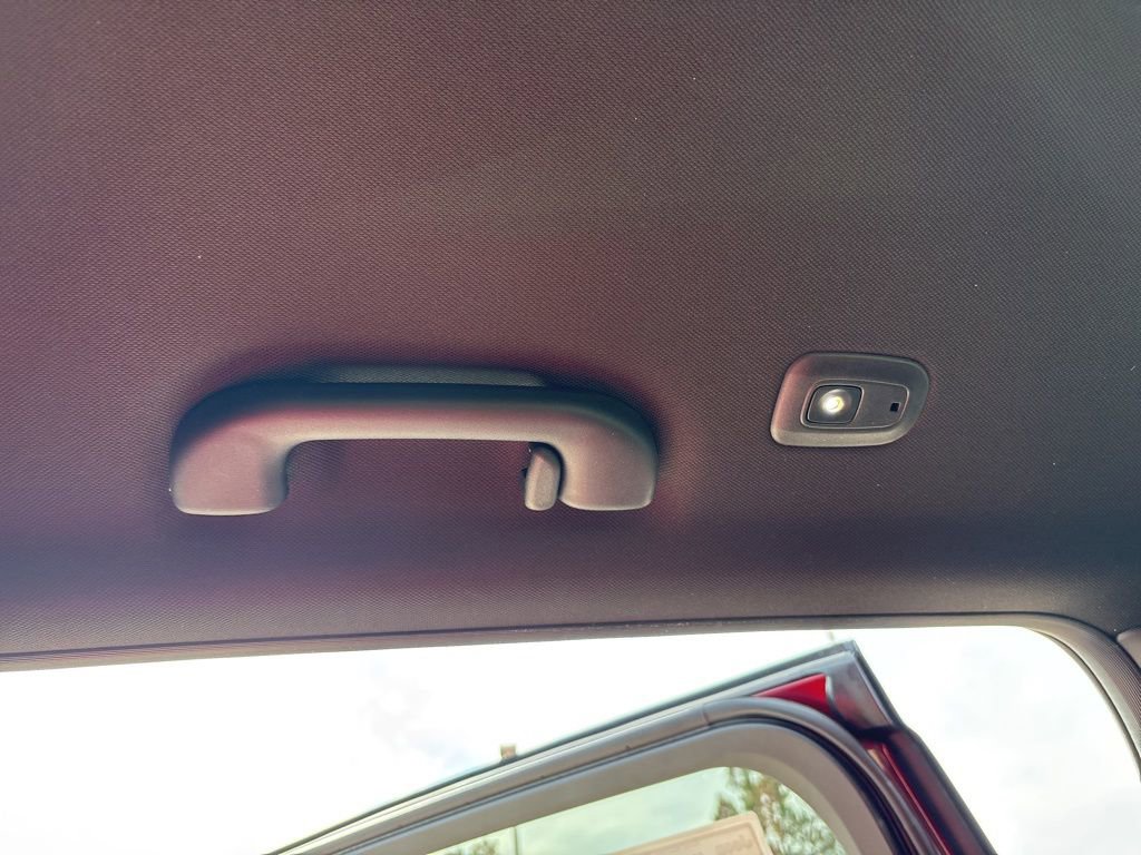 New 2025 Jeep Grand Cherokee Altitude image 41