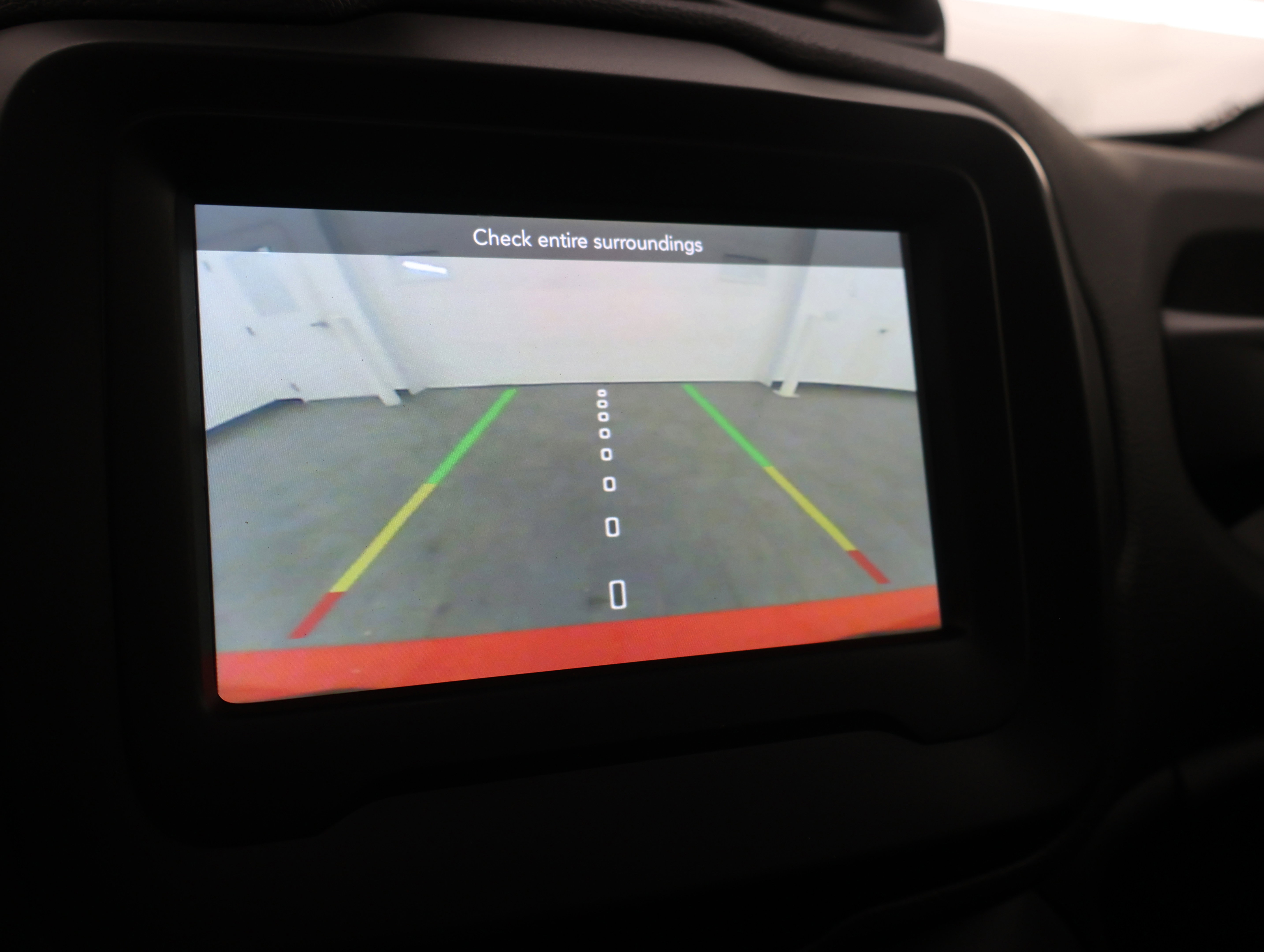 Used 2018 Jeep Renegade Trailhawk AWD/4WD image 16