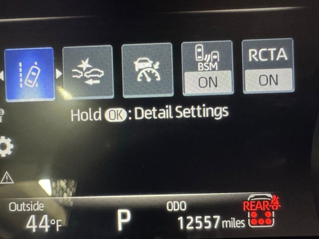 Used 2025 Toyota Highlander XLE image 24