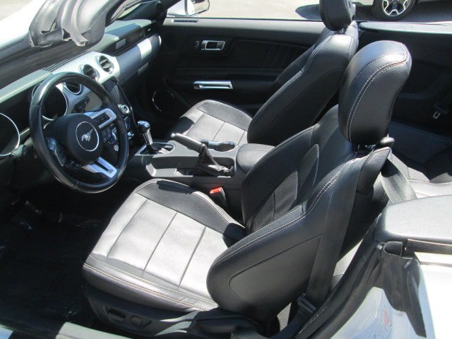Used 2023 Ford Mustang Premium RWD image 9