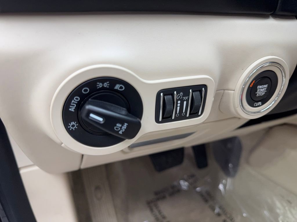 Used 2021 Maserati Ghibli image 55